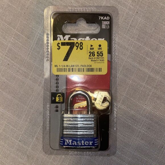 Master Lock Outdoor Padlock w/ 2 Keys (7KAD) Key Code P826‎ - Picture 1 of 4